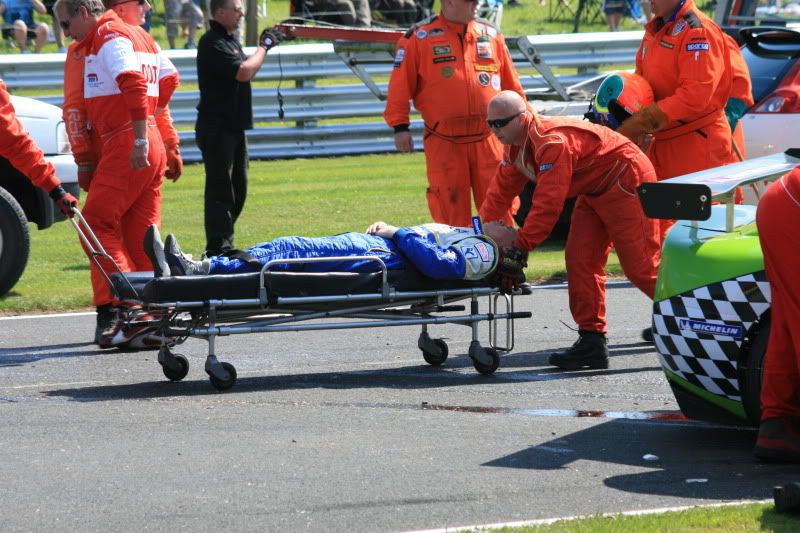 Oulton Park 09 Carl Breeze Mark Proctor Crash My pics Page 1